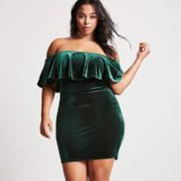 Forever 21 Dresses & Skirts - Forever 21 Plus Size Velvet Flounce Dress